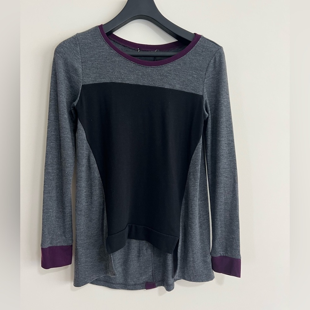 Elliot Lauren Lightweight Sweater Tunic. Size S. Excellent Condition.